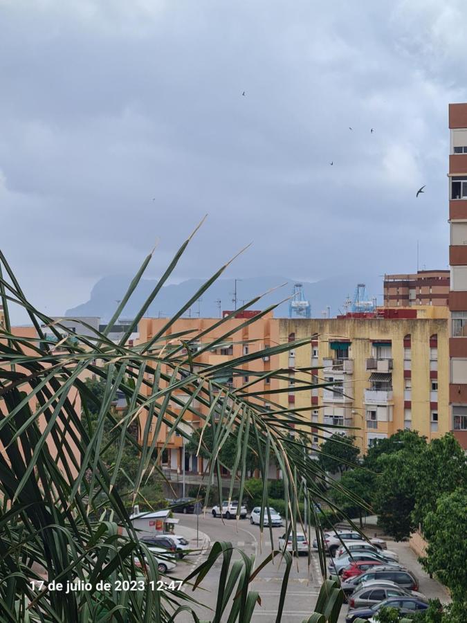 Sandru Apartament 阿尔赫西拉斯 外观 照片